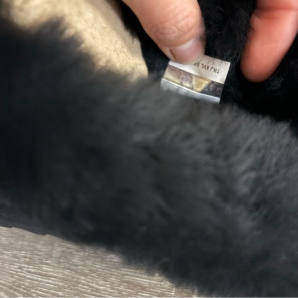 UGG | Pearlized Slipper In Black Leather Indoor Outdoor NEW GIFT - Picture 6 of 10